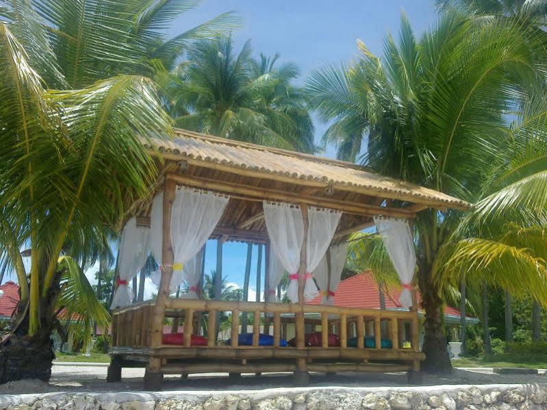 Whispering Palms Island Resort Баколод Экстерьер фото